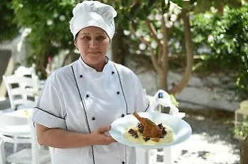 Mersina Exclusive נאוסה