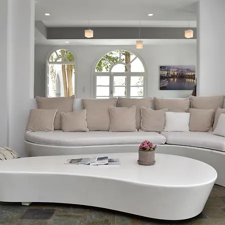 メルシナ エクスクルーシブ アパートホテル ナウサ